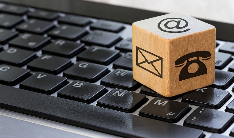 黒いキーボード・キューブ